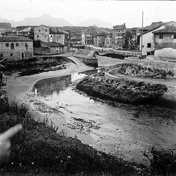 Mirando el Campu'el Gatu. 